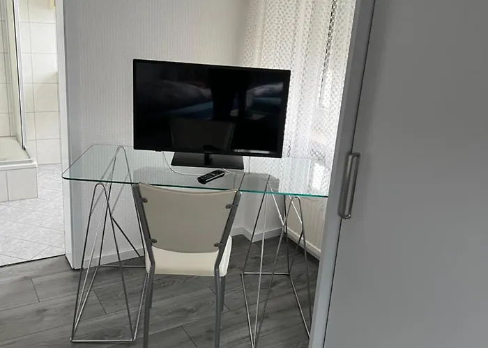 Cafe Freudenstein 招待所 洛费尔登